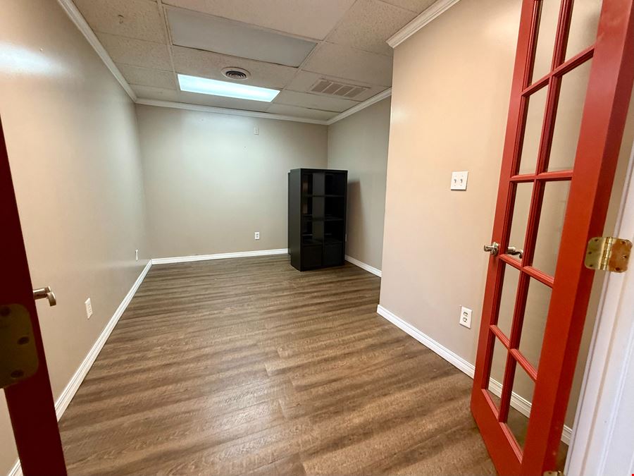 SCS Building Offices on Lewis