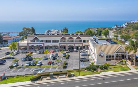Retail space for Rent at Blue Lantern Plaza in Dana Point