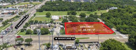 Commercial space at 2305-2315 W Wheatland Rd in Dallas