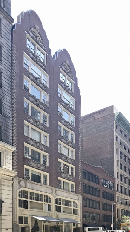 Office space for Rent at 15-17 W 18th St in New York