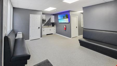 Retail space for Sale at Daly Road Salon Suites & Flex Shop in Cincinnati