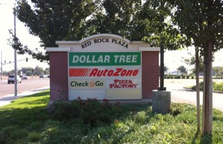 Retail space for Rent at Red Rock Plaza in Farmersville