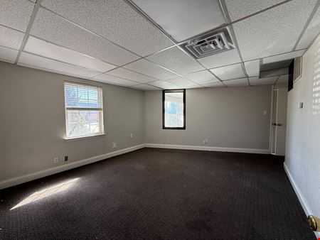 1715 N Broadway