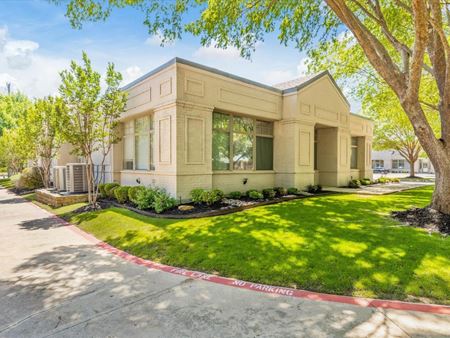 Office space for Rent at 410-430 N Carroll Ave in Southlake