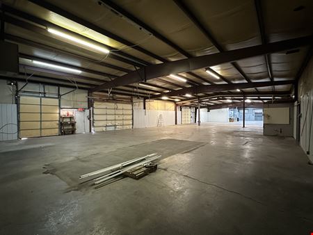 8,750 SF Office / Warehouse Building For Lease in Nixa