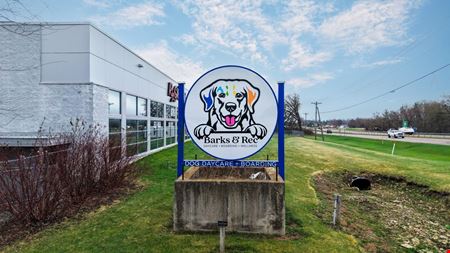 NNN Flex Building - Pet Boarding / Grooming