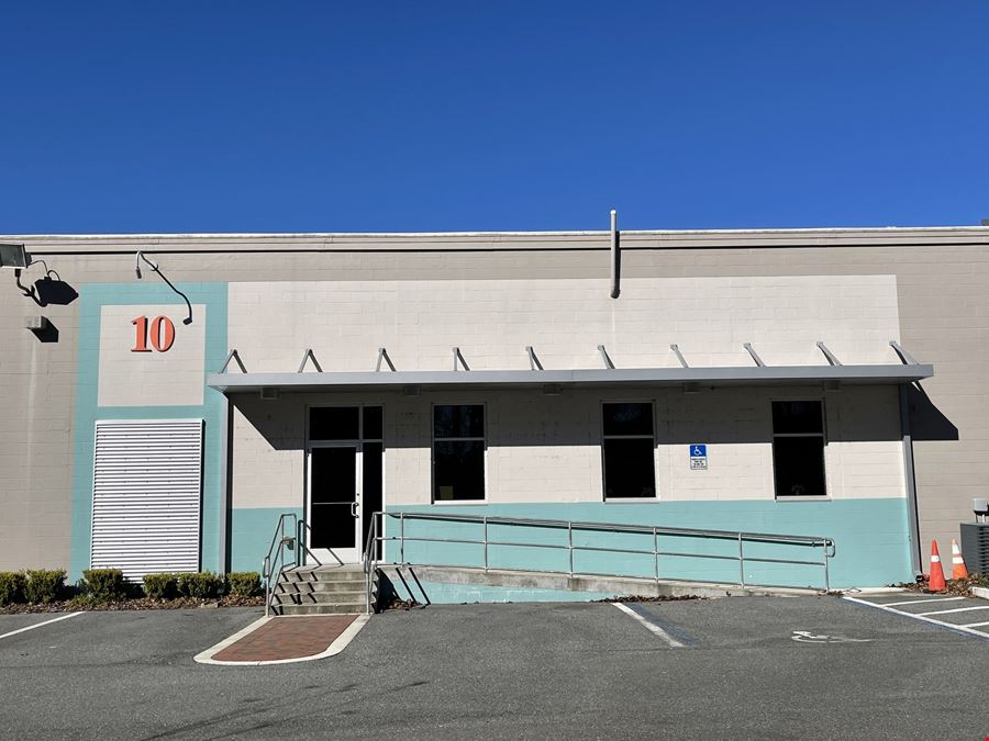 5901 NE Waldo Road - Industrial Spaces