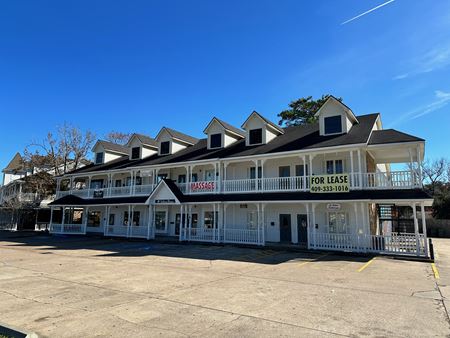 Commercial space at 6465 Calder in Beaumont