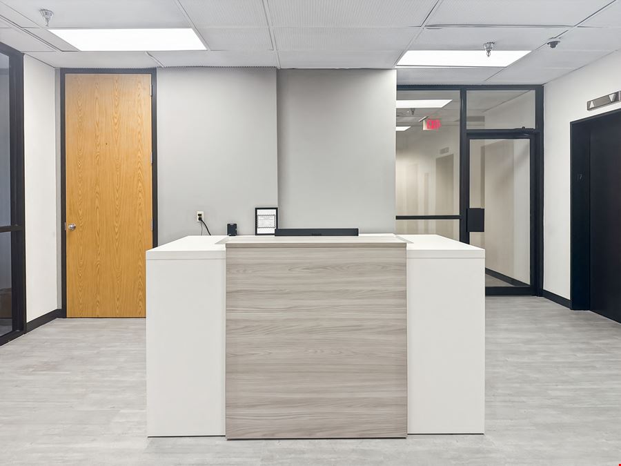 Regus - Lafayette - W Pinhook Rd