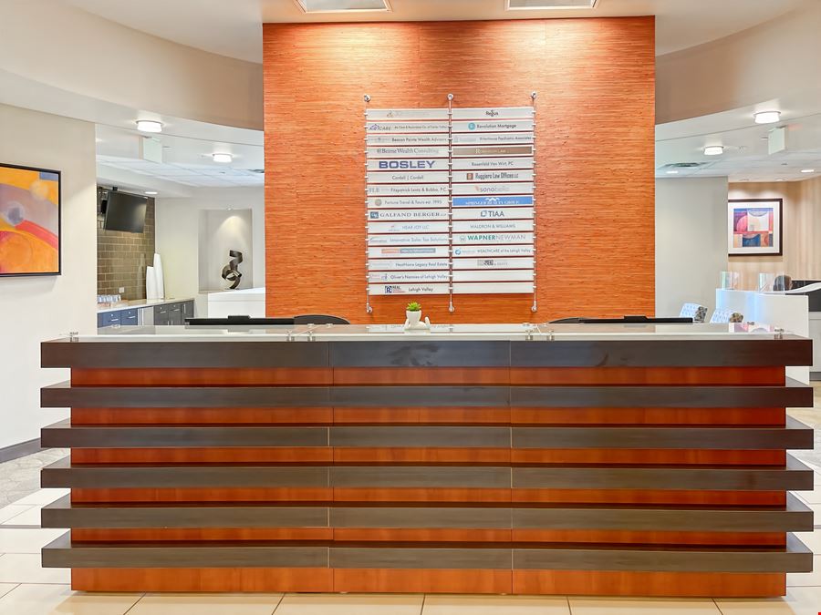 Regus - Center Valley - Saucon Plaza