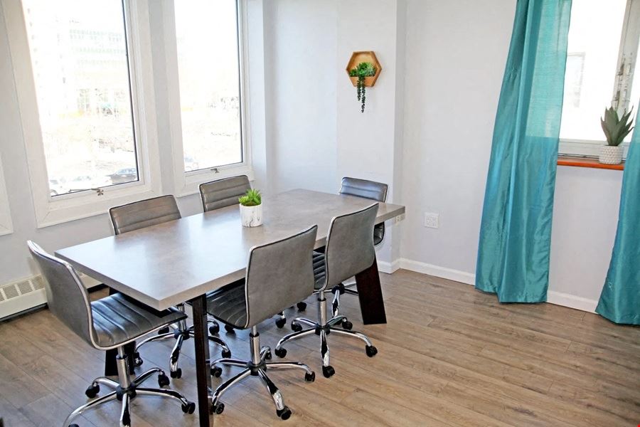 Modern Office Space Long Island - West Park Avenue
