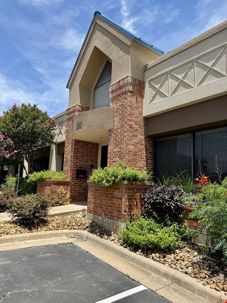 4604 S. Lamar