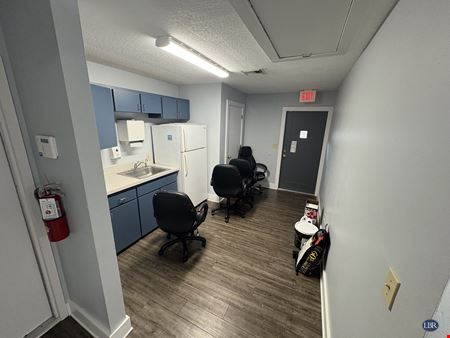 1427 Aurora Rd
