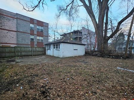 92 Henry St