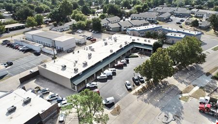 Hal Muldrow Retail Center