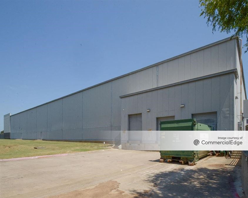2501 South State Highway 121