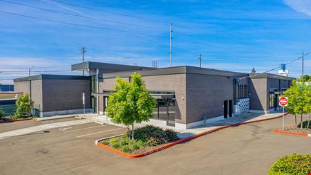 Retail space for Rent at Pacific Plaza in Portland