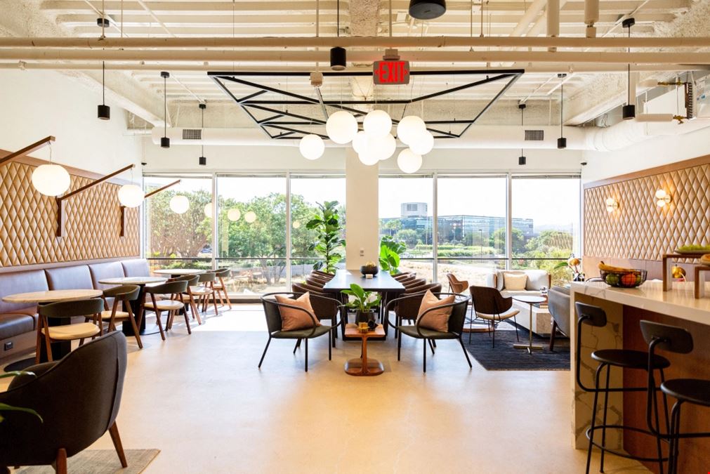 Industrious - 3333 Michelson Drive