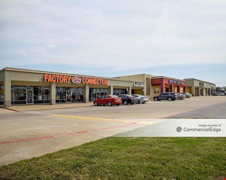 Retail space for Rent at Washington Square in Kaufman