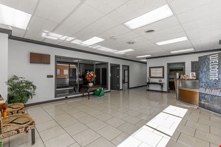 Office/Retail Building on Brainerd Rd ± 8,816 SF