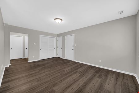 1623 Portage
