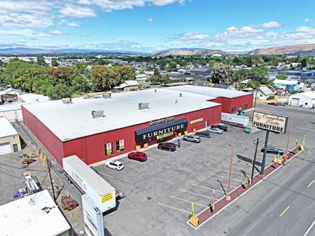 Retail space for Rent at Prime Freeway Frontage Retail or Industrial in Union Gap
