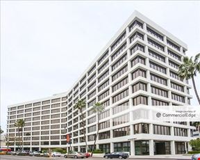 8383 Wilshire