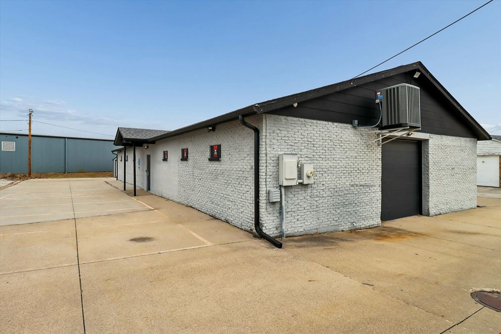 1525 E Army Post Rd