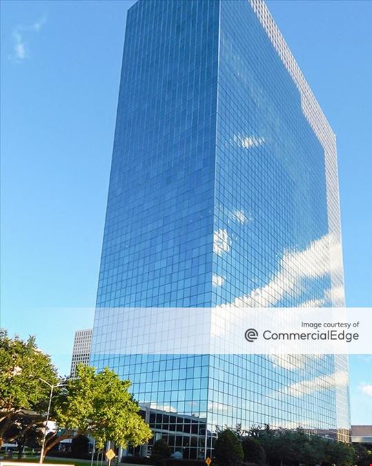 9 Greenway Plaza
