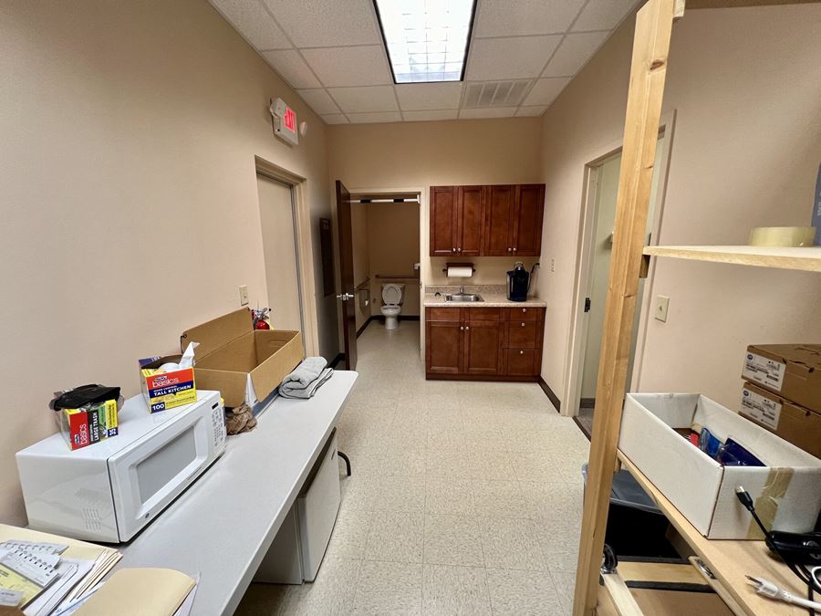 1008 hutton lane, High Point, NC 27262