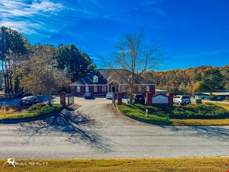 Freestanding Multi-Use Building | Sale or Lease | ±8,000 SF | ±4,000 SF Available