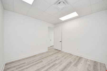Brand-New Professional Office Condos For Lease at Kingsland Crossing