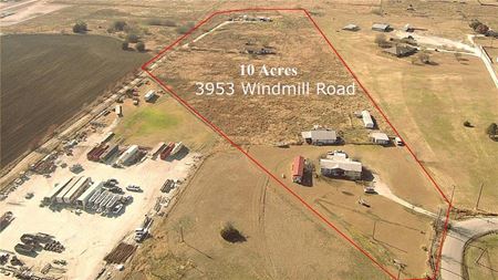 Industrial space for Sale at 3953 Windmill Rd in Joshua