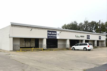 Retail space for Rent at Broadway Bellfort Center in Houston