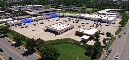 Retail space for Rent at Kelly Plaza in Edmond