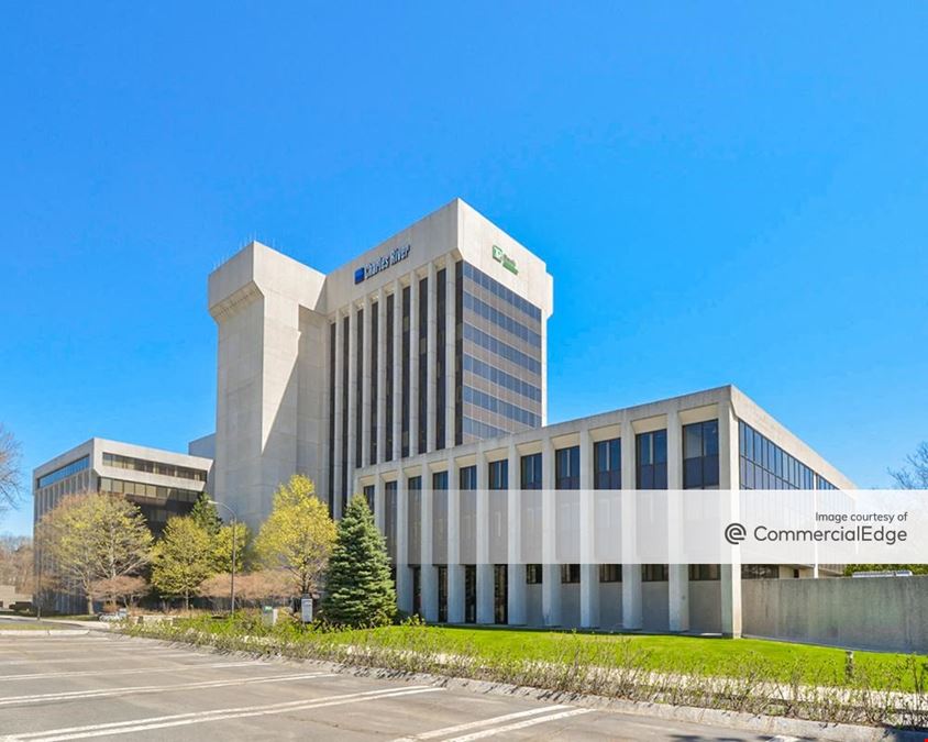 700 District Avenue