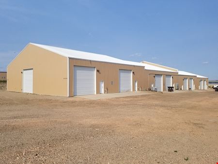 Industrial space for Rent at ±2,468 SF Unit in Williston