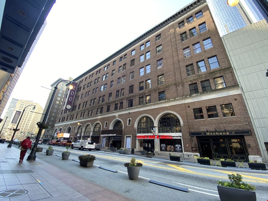 200 Peachtree Street