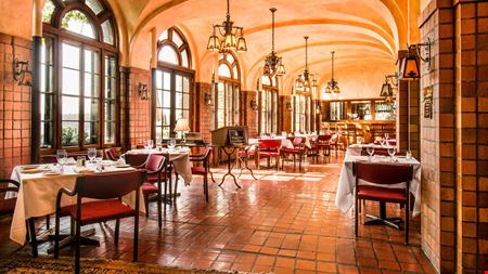 Office Suites at The University Club of Saint Paul
