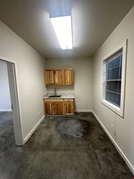 Industrial for Sale or Lease in Scott, LA