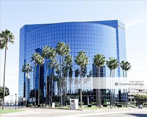 La Jolla Center - 4660 La Jolla Village Drive