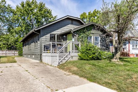 Retail space for Sale at 5308 Winthrop Avenue in Indianapolis