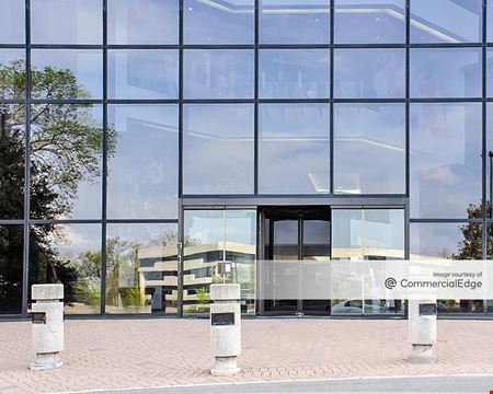 Executive Centre 2
