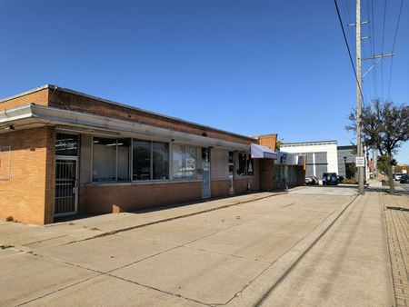 Office space for Rent at 8146 Calumet Ave in Munster