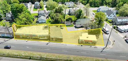 Retail space for Rent at 1504-1516 Sunrise Highway Bay Shore NY in Bay Shore