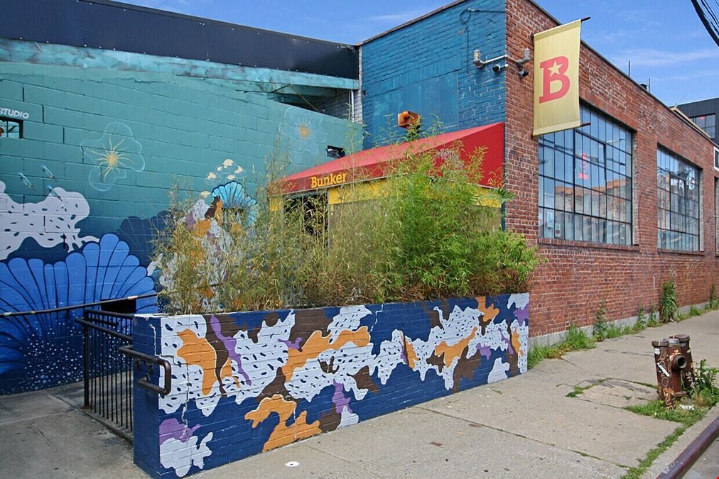 99 Scott Ave
