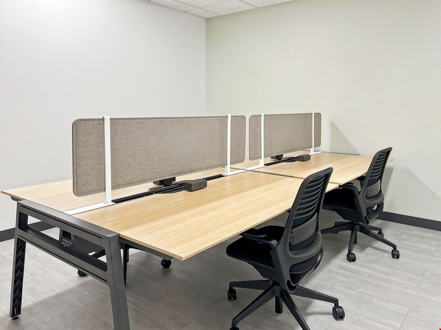 Regus - Grand Rapids - Peninsular Dr