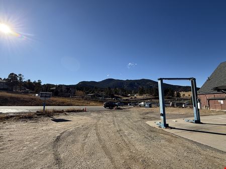 Evergreen Parkway 2 Auto/Service Buildings | 23K VPD | Owner/User or Investment