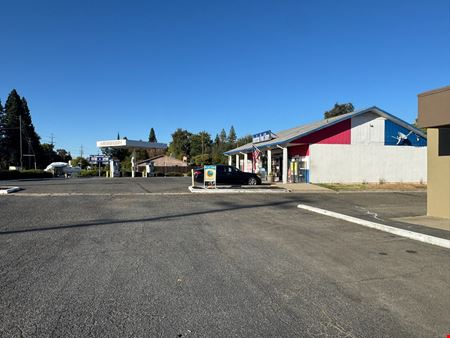 5660-5666 Main Ave