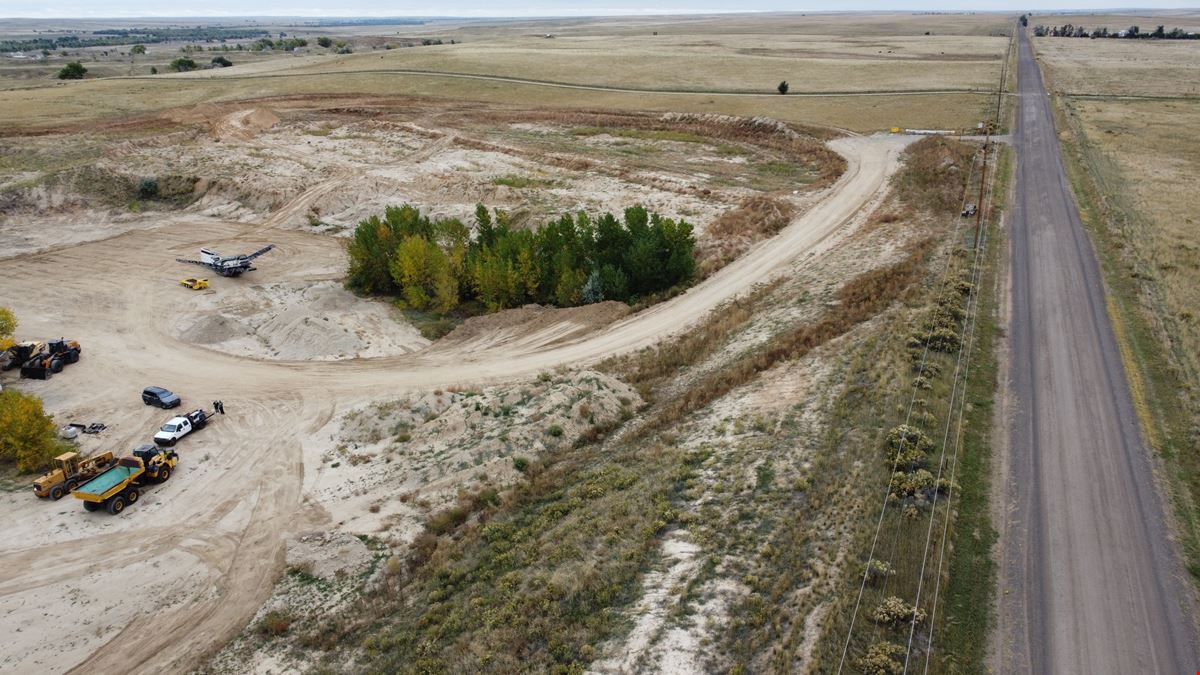 The Deer Trail Pit